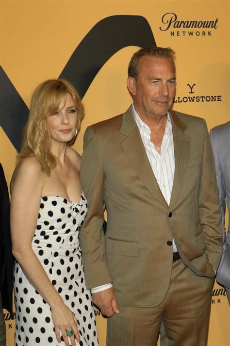 kelly reilly bikini